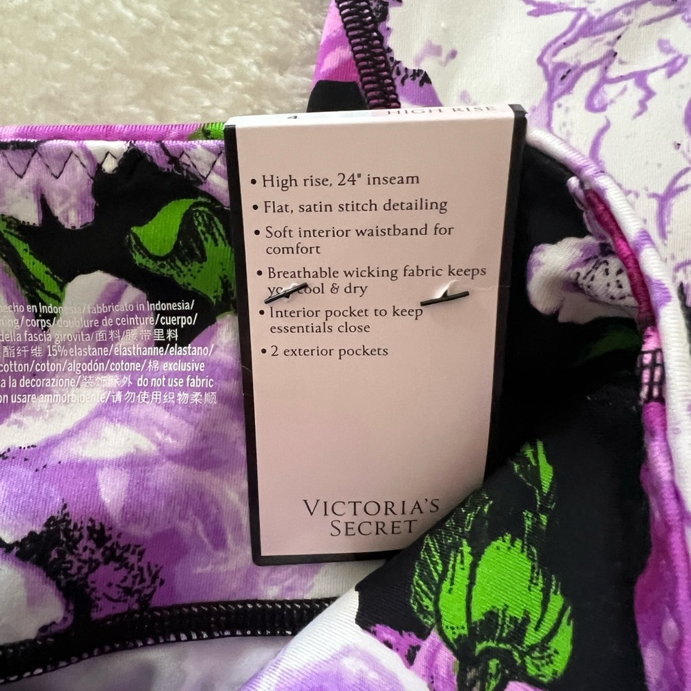 Victoria’s Secret Leggings 7/8 - Picture 2 of 5